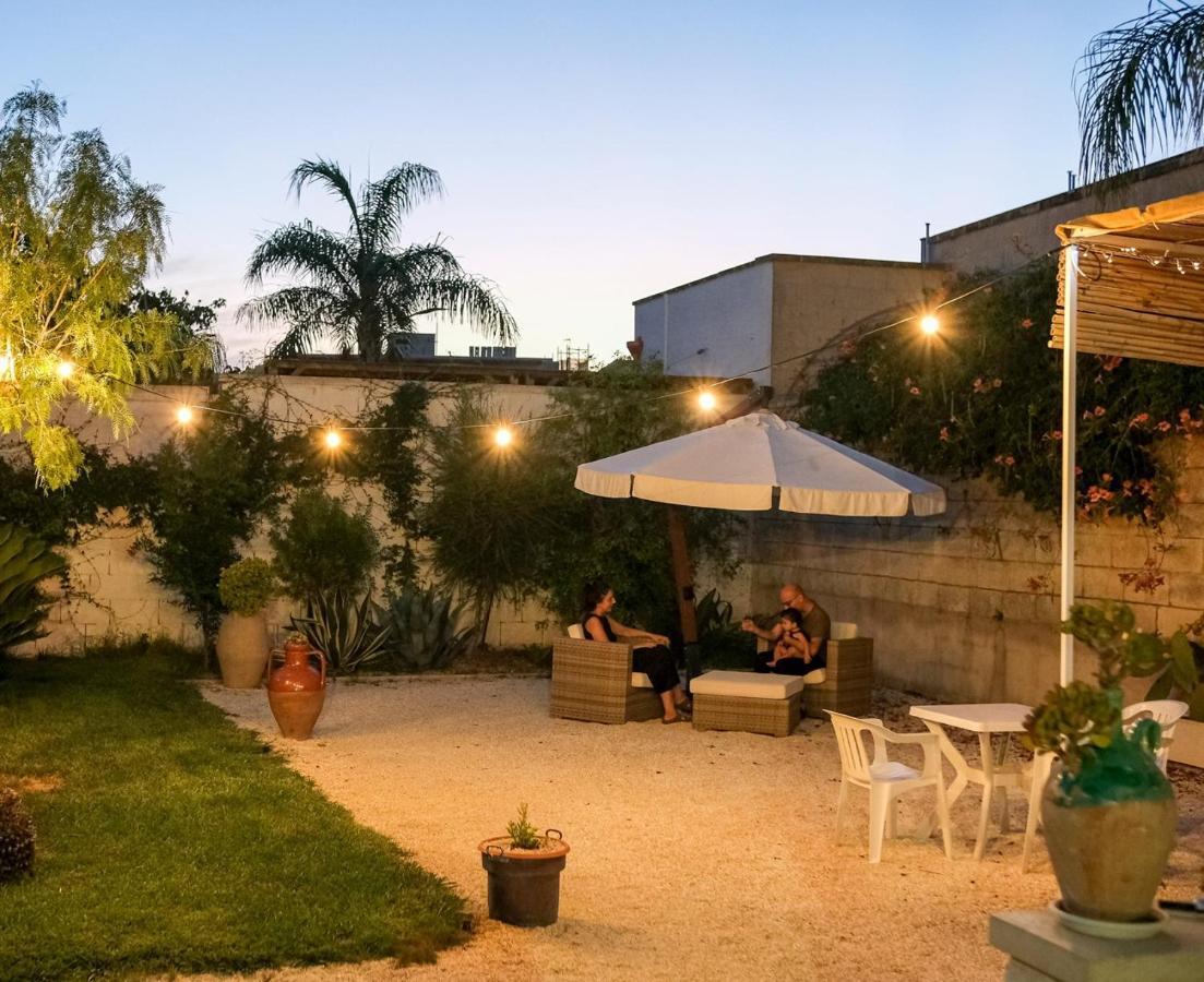 Terra D'Otranto Acomodação com café da manhã Uggiano La Chiesa Exterior foto